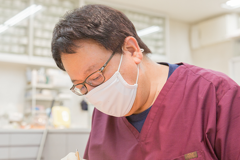 常勤の矯正治療専門の歯科医師